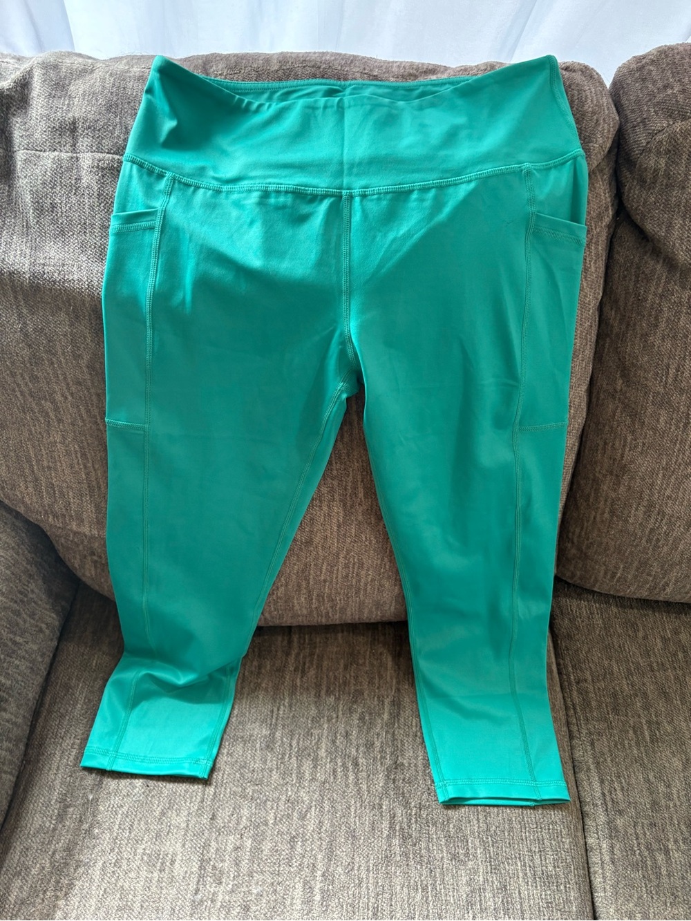 CVG Mermaid Teal Capris Leggings Large Pockets